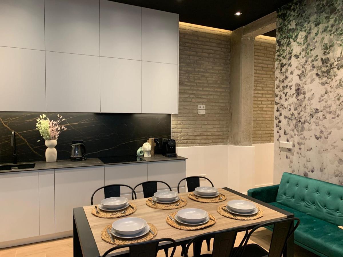 La Reina Beach Rooms Valencia Luaran gambar
