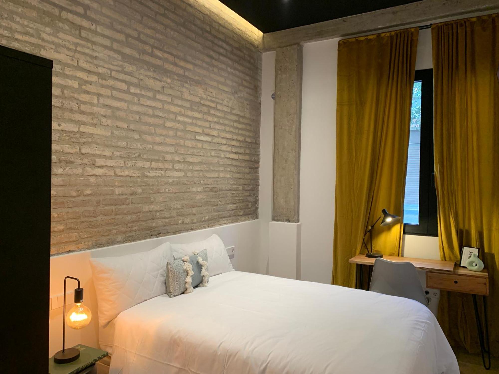 La Reina Beach Rooms Valencia Luaran gambar