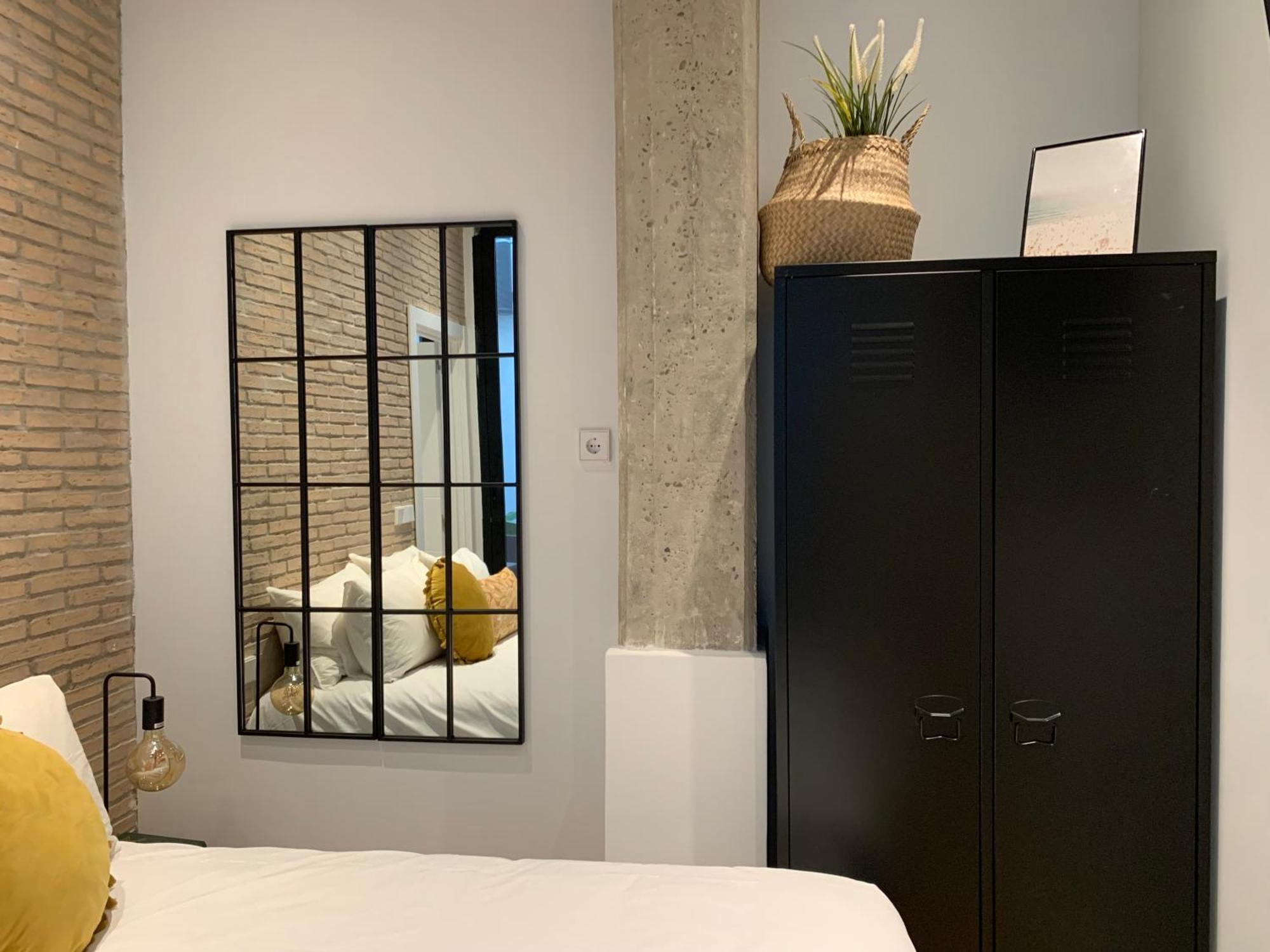 La Reina Beach Rooms Valencia Luaran gambar